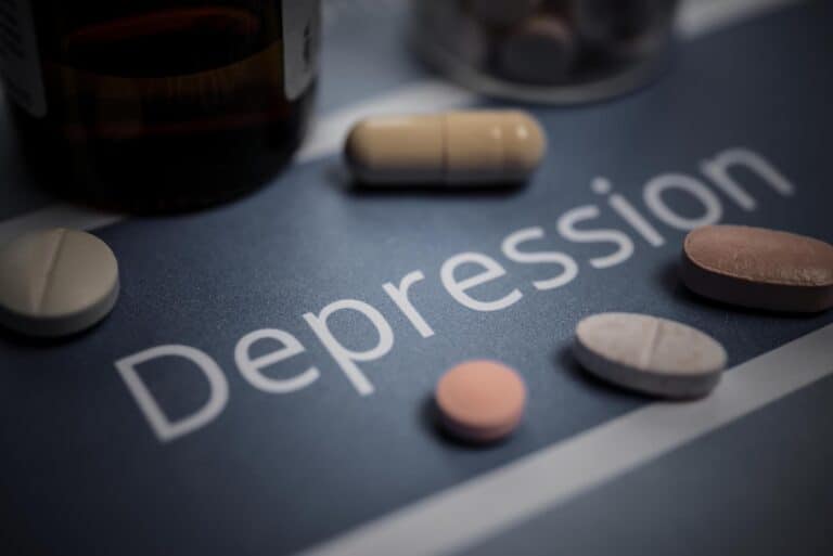 關於憂鬱症成因、症狀檢測、治療及預防